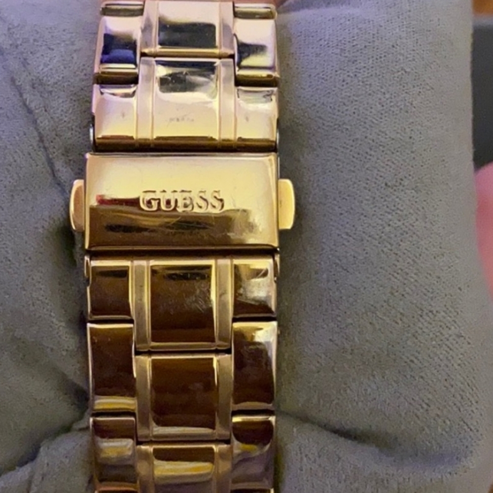 Guess Watch - Picture 2 of 2